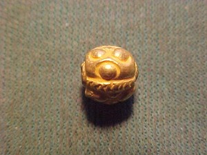 Stunning Sasanian gold bead circa 224-642 AD.