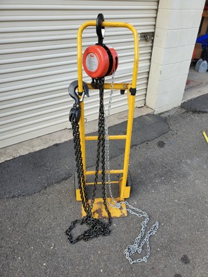 Dayton 38EV11A Chain Hoist 6000 lb 3 Ton 10 ft. Lift 1-1/2" Hook Low