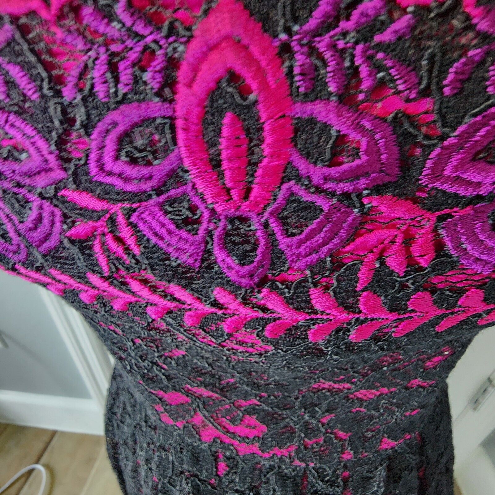 Picture 2 of 8