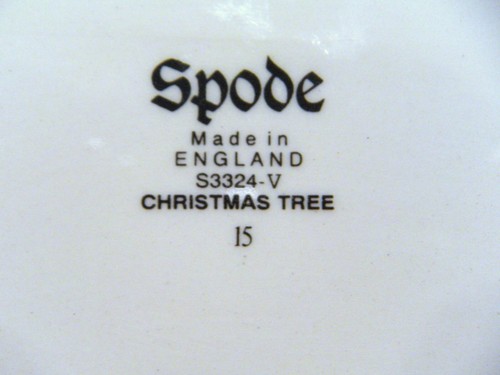 Spode Christmas Tree 14" Oval Center Serving Platter #S3324-V - Picture 10 of 10