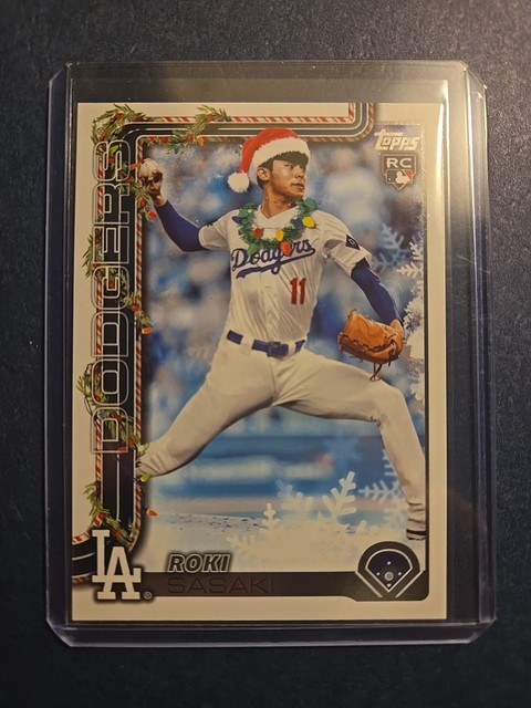 2025 Topps Holiday RC Roki Sasaki Santa Hat & Lights Variation H23