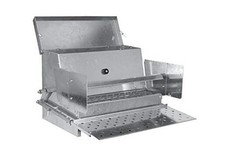 Treadle Feeder 25 LB