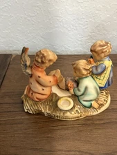 Hummel # 044  Hum 754  "We Come In Peace"  Unicef  1994