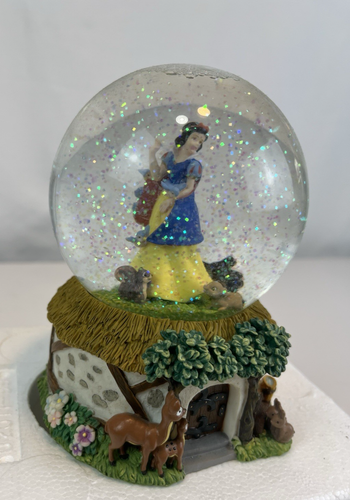 Disney Snow White Musical Water Ball Plays Whistle While You Work Enesco - Picture 2 of 10
