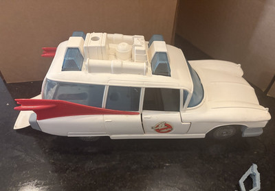Vintage Kenner The Real Ghostbusters Ecto-1 Vehicle Incomplete w Ghost Claw