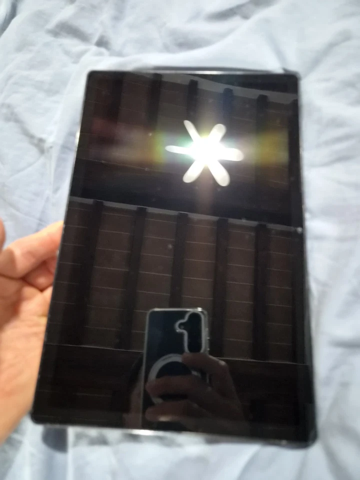 Samsung Galaxy Tab A8 · 32GB · Wi-Fi, foto 2 di 4