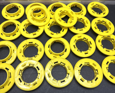 22- Caddy EASY SNAP Gromet ESG1, Yellow, Open Package