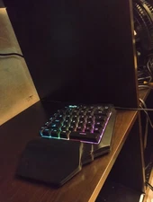 BlueFinger® Half Keyboard