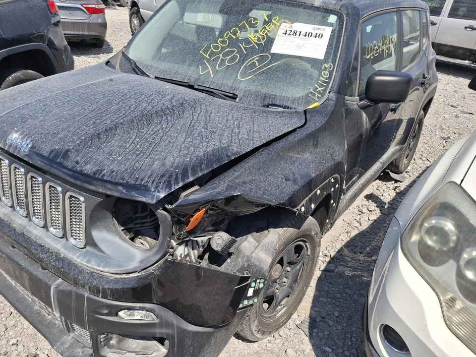 Used Glove Box fits: 2016 Jeep Renegade  Grade A - Image 4 of 4