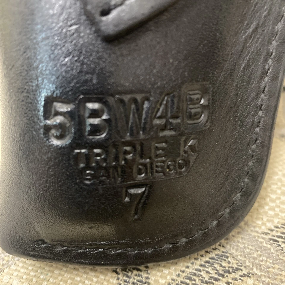 FUNDA TRIPLE K CUERO NEGRO 201-1 Foto 3 de 4