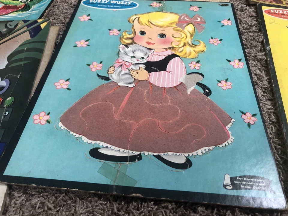 10 VINTAGE 1950’s FRAME TRAY PICTURE PUZZLES Fuzzy Wuzzy Circus Disneyland Space - Image 3 of 4