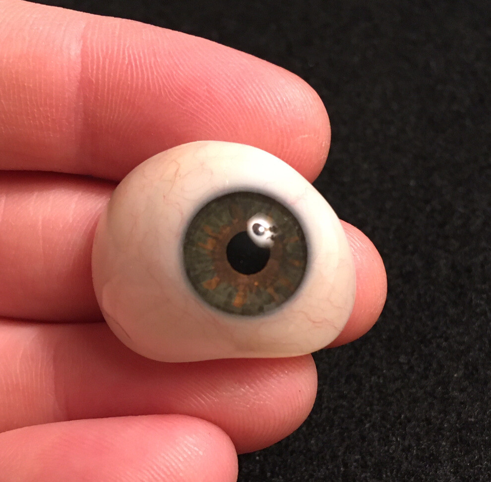 Vintage Prosthetic Eye Beautifully Detailed Glass Or Acrylic