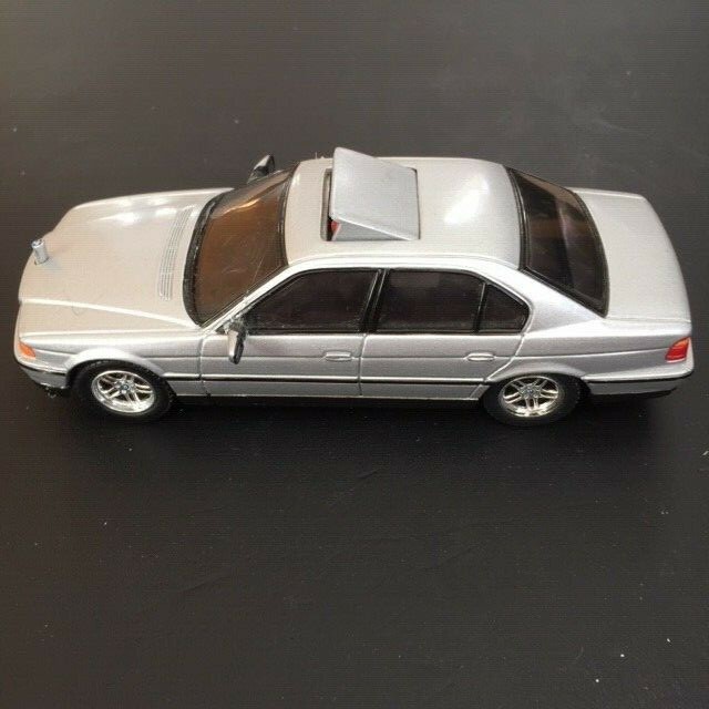 Picture 4 of 8