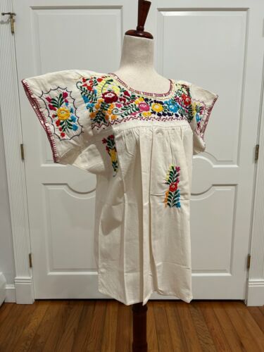 Sandra Blouse From San Antonino Oaxaca mexico. Artisan Top, Boho, short sleeve. - Picture 2 of 8