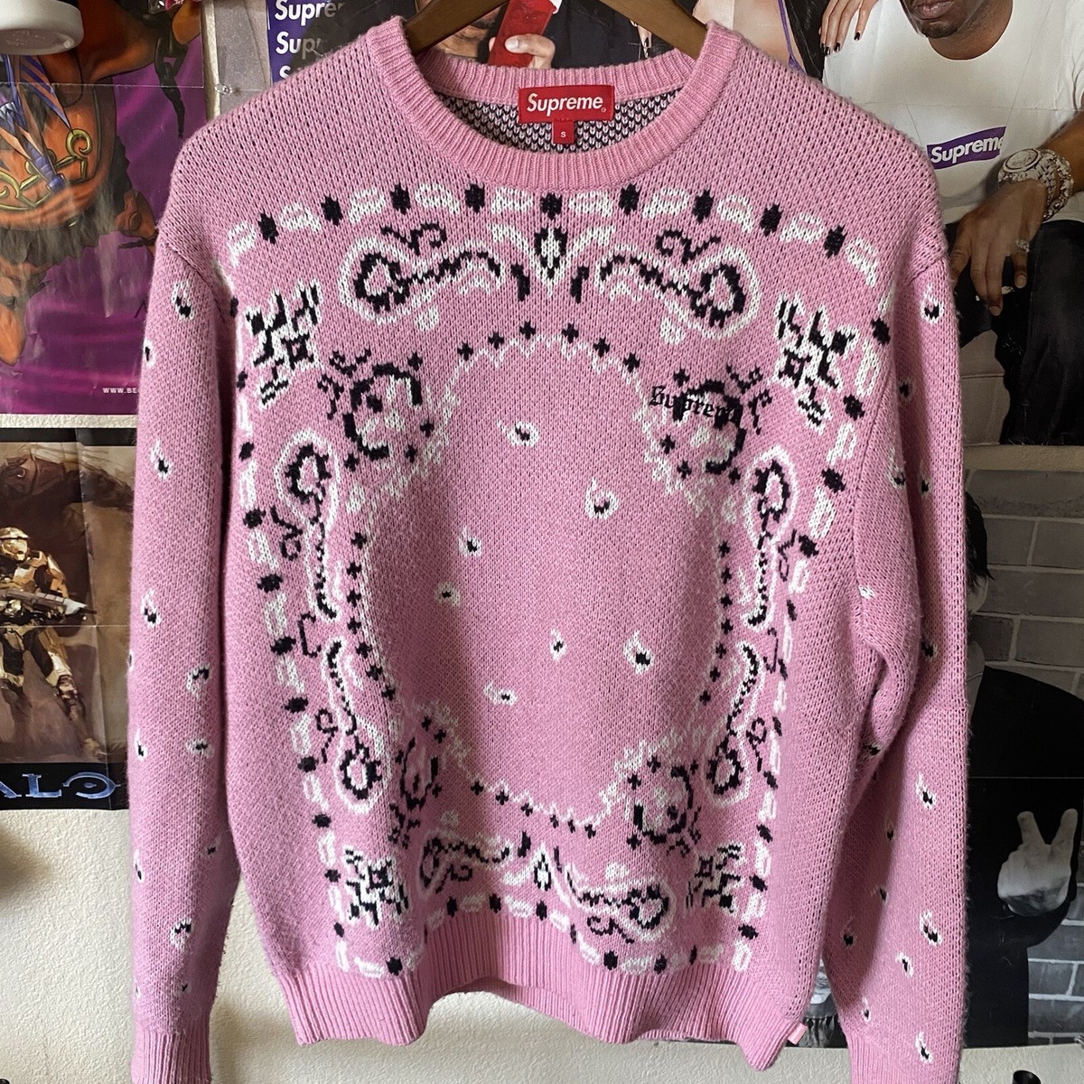 Supreme Bandana Sweater Crewneck Paisley Pink 2018 Box Logo Supreme Bandana Sweater Crewneck Paisley Pink 2018 Box Logo
