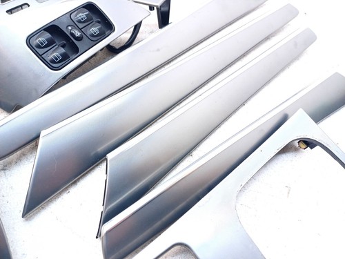 Mercedes-Benz C W203 Interior Aluminium Trim Set A2037201922 A2037202122 - Picture 5 of 15