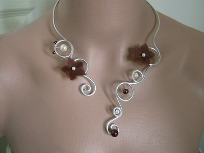 Collier couleur Ivoire/Chocolat/Marron pr robe de Mariée