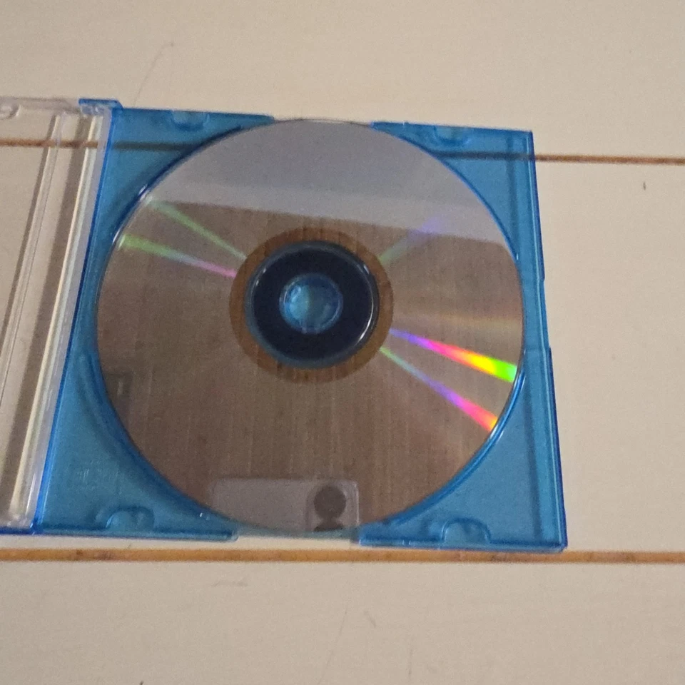 Dreamweaver MX Win EDU FULL CD with Serial Number Vintage Retro Software - Image 2 of 2