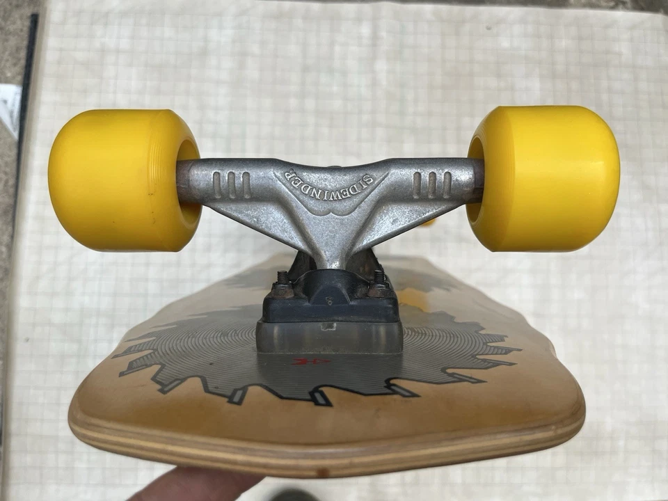 Schmitt Stix “Rip Saw” monopatín Gullwing Sidewinders. Kryptonics 63,5 amarillo Foto 4 de 4