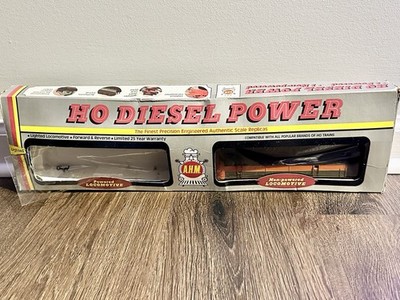 Vintage A.H.M. HO Scale Great Northern Non-Powered Dummy Unit & Original Box