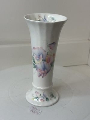 Vase Aynsley Little Sweetheart Bone China 6 1/4'' (hellblauer Bodenstempel 2000+)