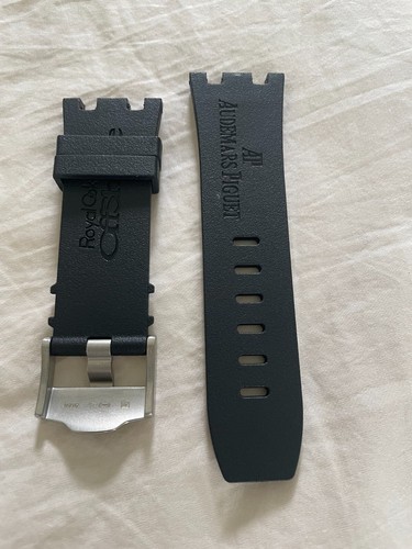 28MM AUDEMARS PIGUET RUBBER STRAP FOR 42MM ROYAL OAK OFFSHORE BLACK - Picture 2 of 3