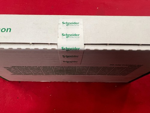 Schneider Modicon 140SDO95300S safety dc discrete output module 140-SDO-953-00S - Picture 3 of 3