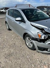 Conjunto de palanca de cambios de transmisión usado se adapta a: Chevrolet Sonic Gra 2012