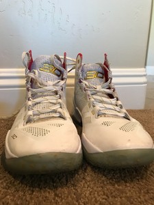 curry white and gold