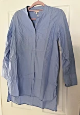 Gap Women's Blue 3/4 Sleeve Button-Down Shirt, Large
