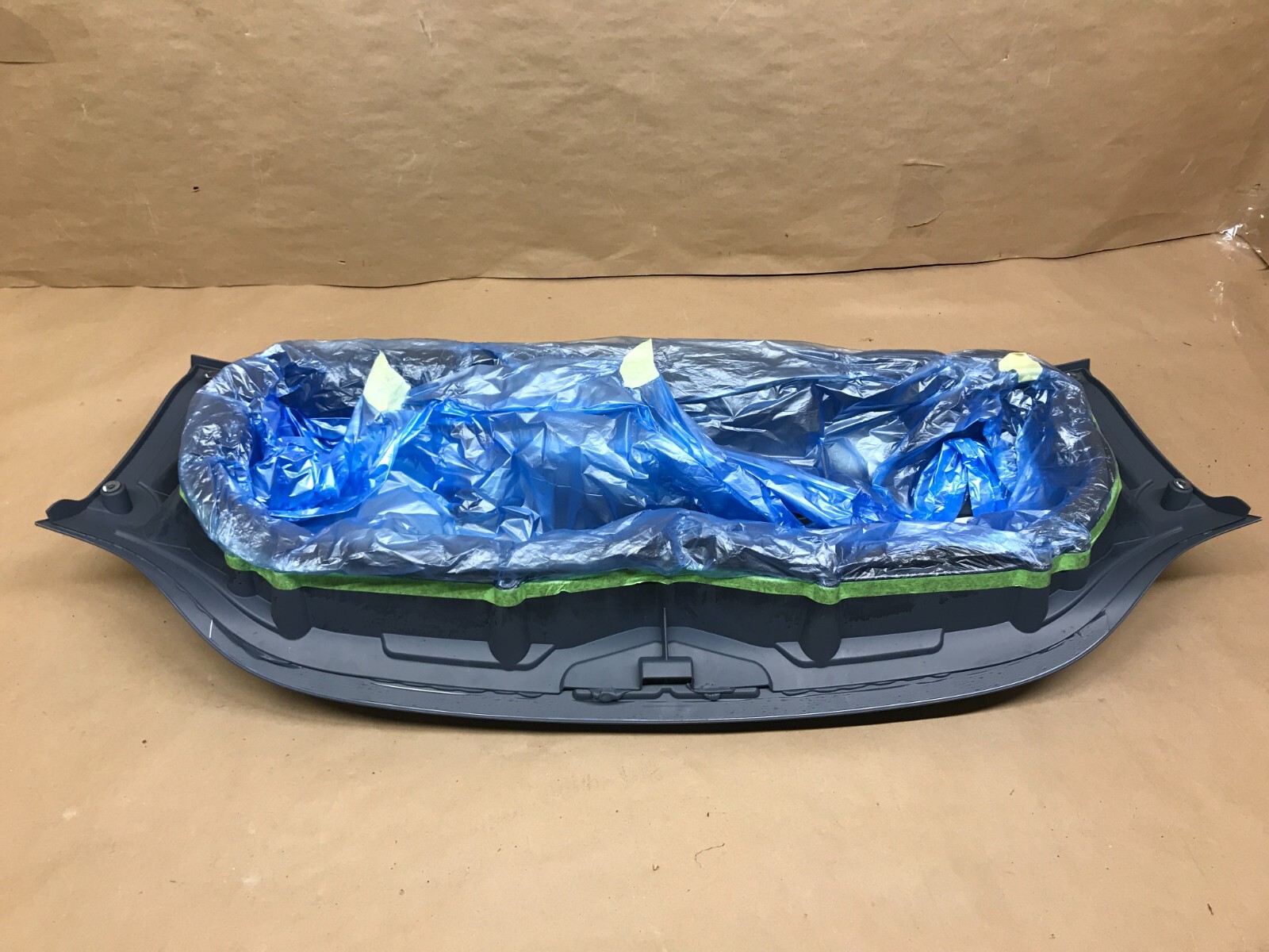New Genuine 2020 2021 2022 2023 Aston Martin DBX Trunk Lid Tailgate Luggage OEM