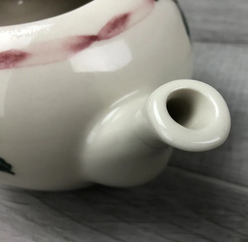Large Hartstone Pottery Christmas Garland Holly & Berries 6 cup Teapot USA 1989 - Picture 9 of 12