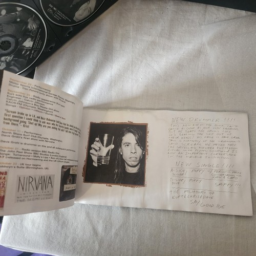 Nirvana: With The Lights Out 4-Disc CD DVD Box Set Complete w/Booklet 2004 Sony - Picture 17 of 18