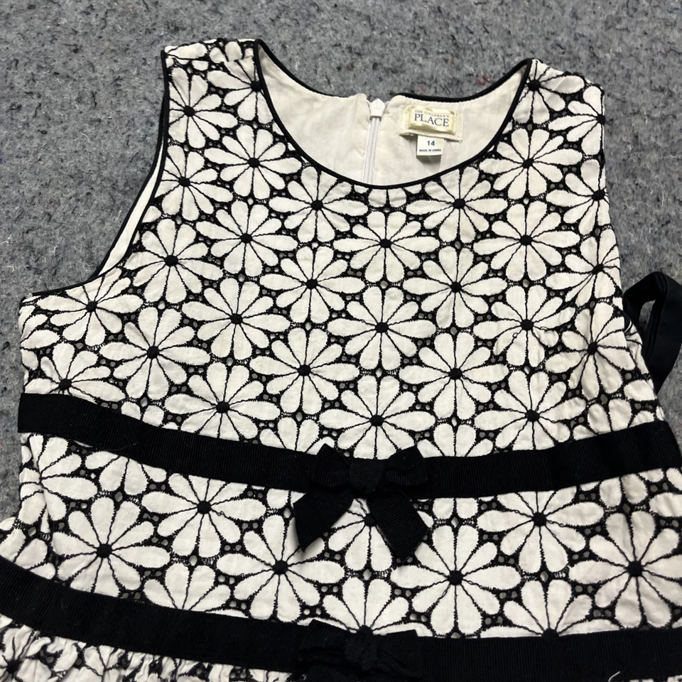 黑白花卉女孩连衣裙 14 码 无袖。 裙衬 后拉链。 时尚 — 第 2/4 张图片