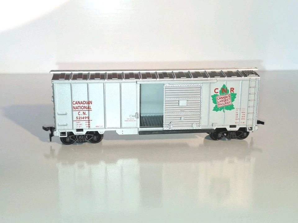 Model Power 7952 Canadian Nat. Boxcar. As New cond. HO Scale. 2 rail DC. Boxed - Image 4 of 4
