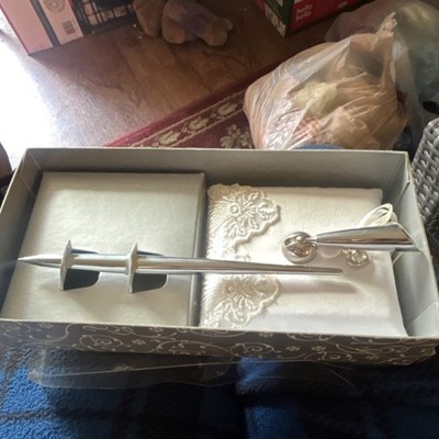 White Lace Wedding Guest Book and Silver Pen Set, Traditional Style