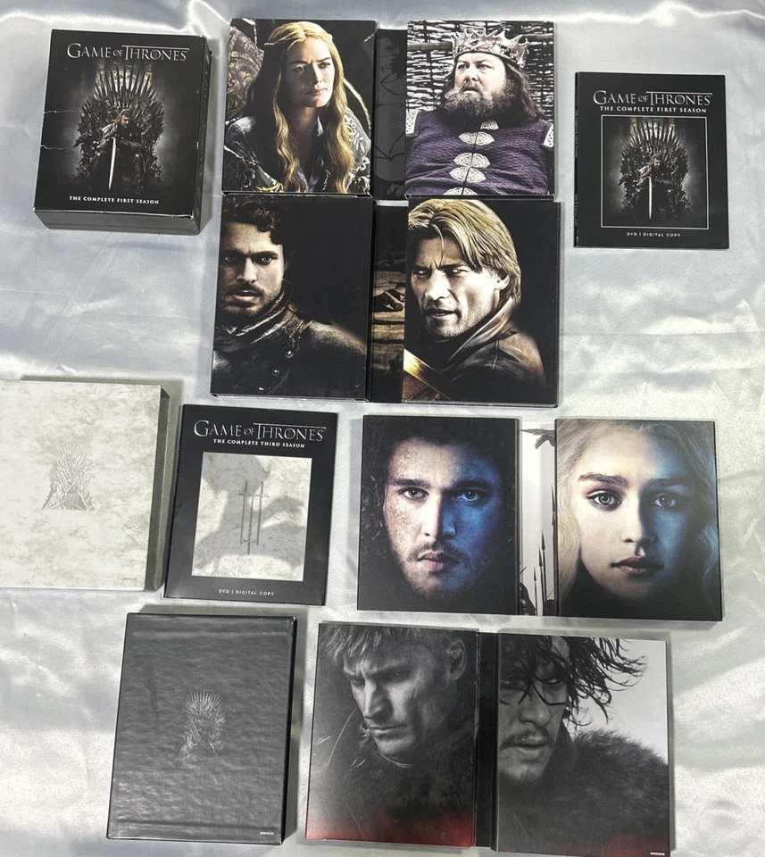 Game of Thrones HBO TV Series The Complete Seasons 1 thru 4 Blu-Ray/DVD Box Sets - Image 3 of 4