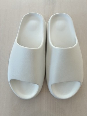 Yeezy Slides YZY YS-01 Weiß US 13   sehr guter Zustand