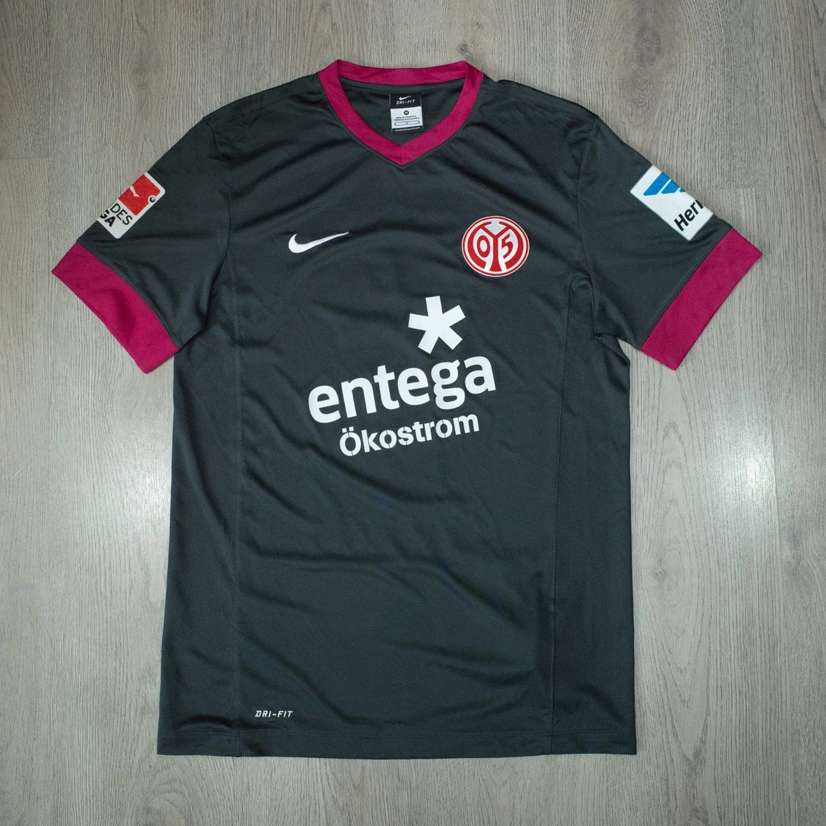 25+ FSV Mainz 05 International Club Soccer Fan Apparel and
