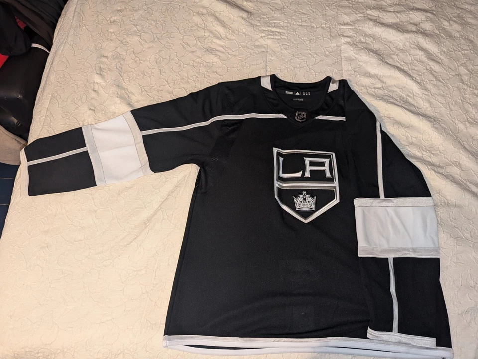 Los Angeles Kings  Adidas Jersey Size 56 XXL  - Image 2 of 4