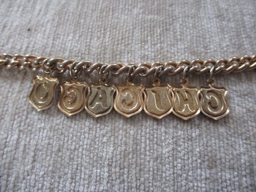 Vintage CHICAGO "C-H-I-C-A-G-O" CHARM BRACELET Gold Tone 6.5" - Picture 10 of 10
