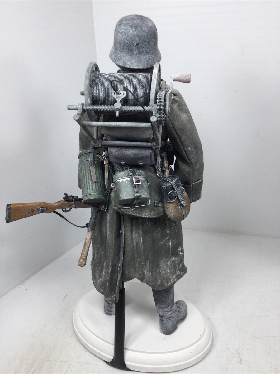 フィギュア　WWII GERMAN Battle of Stalingrad 1/6 DRAGON GERMAN WEHRMACHT 6TH ARMY LT PPSH-41 P-38 STALINGRAD