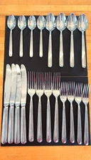 Oneida  Omnia Collection - "Fortessa" Stainless 18/10 Flatware 20 Pieces