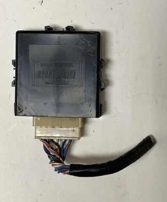   84-89 Toyota Pickup Truck 4Runner Power Door Control Module 85980-89101 oem