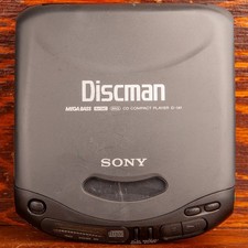 Sony Discman D-141 Compact Disc Portable CD Player Tested Working