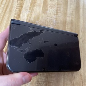 New Nintendo 3DS XL Metallic Black USA With Charger And Stylus