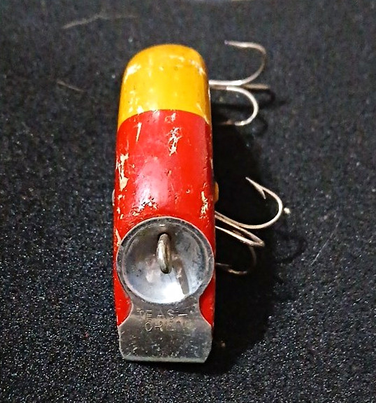 Vintage Wood Crankbait Fishing Lure Plug Red/Yellow w/ Metal Lip Treble Hooks50s