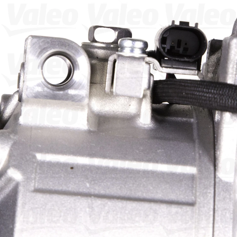 Compresor de aire acondicionado Valeo 813157 para modelos seleccionados de Mercedes-Benz 00-11 Foto 2 de 4