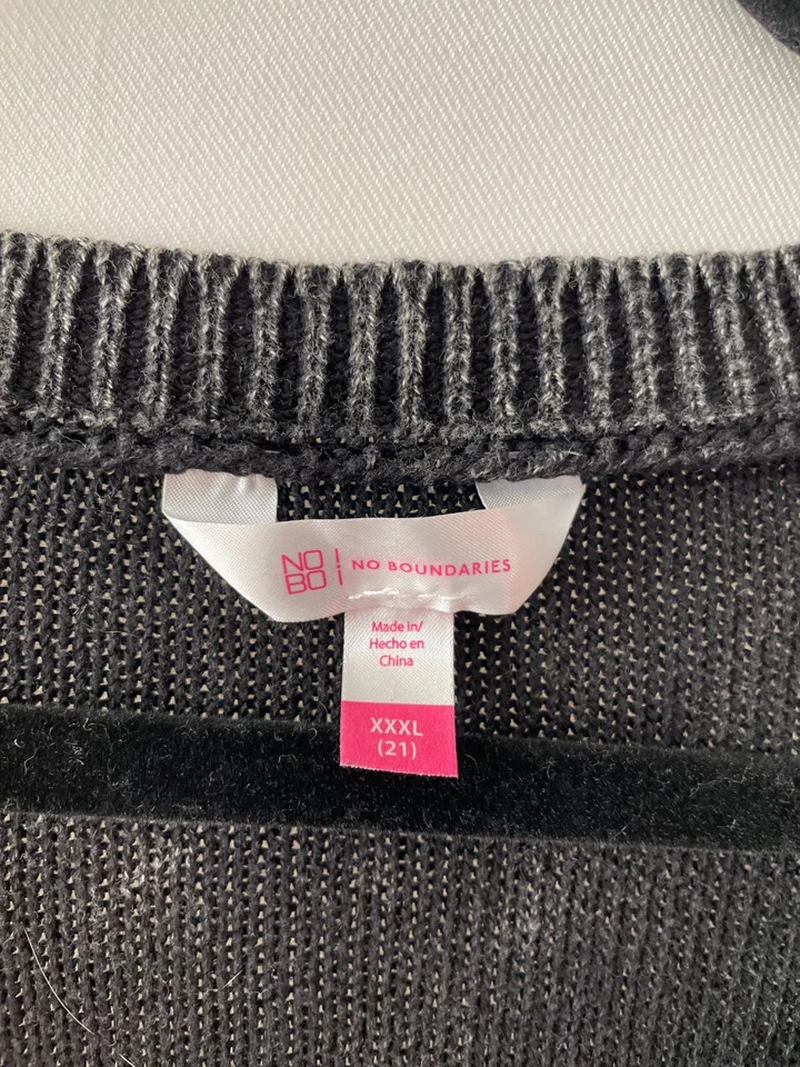 Suéter feminino No Boundaries cinza ombro caído lavado malha cabo gola V tamanho 3XL - Imagem 3 de 4