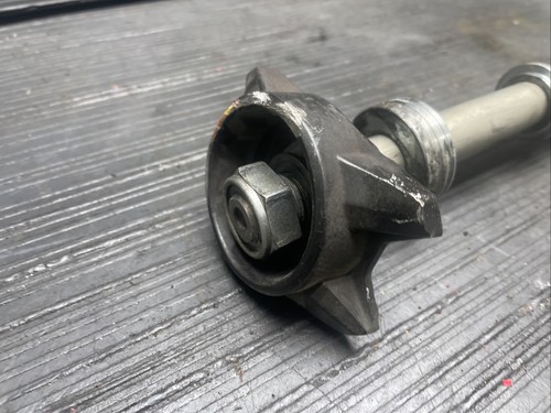 2023 Yamaha YZF R7 Rear wheel axle and spacers #32525 - Picture 5 of 6